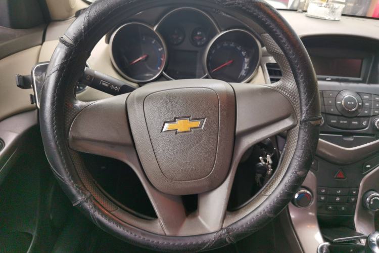 Used Chevrolet Cruze 2015 1.5L Manual Elite Edition Steering Wheel