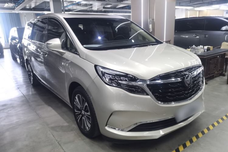 Used Buick GL8 2022 ES Land Cruiser 653T Luxury Model Front Right 45 Deg