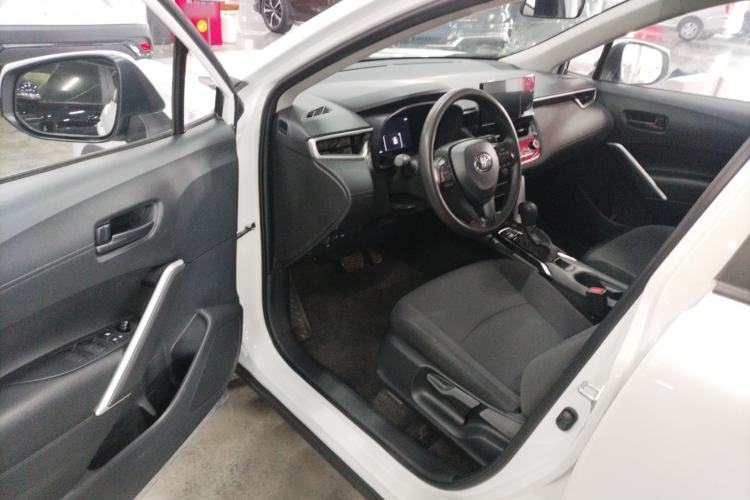 Used Toyota Corolla Cross 2023 Dual-Motor 2.0L Pioneer Edition Driver Seat