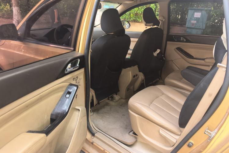 Used Baojun 730 2014 1.5L manual Comfort ESP version 7 seats
