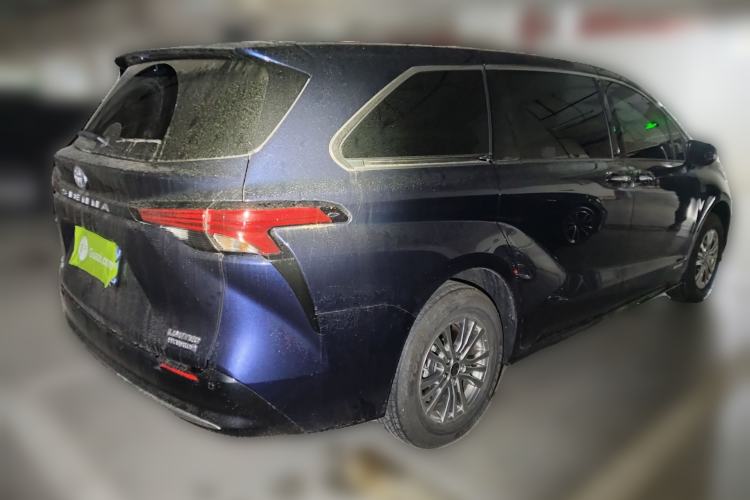 Used Toyota SIENNA 2021 2.5L Hybrid Premium Edition Rear Right 45 Deg