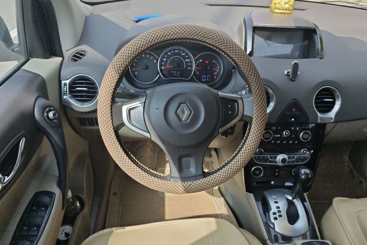 Used Renault Koleos 2012 2.5L Two-Wheel Drive Comfort Edition with Navigation Steering Wheel