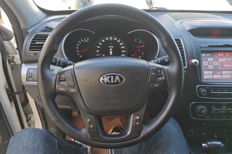 Used Kia Sorento 2013 2.4L 5-Seater Gasoline Luxury Version China IV Standard
