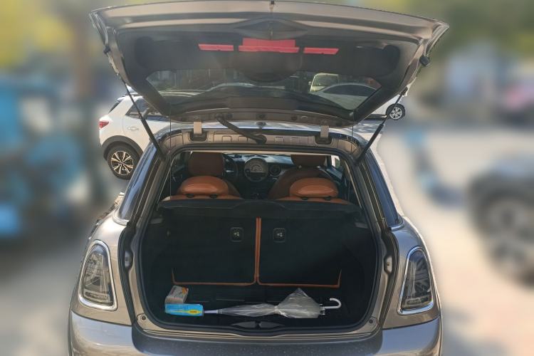 Used MINI 2011 1.6L ONE