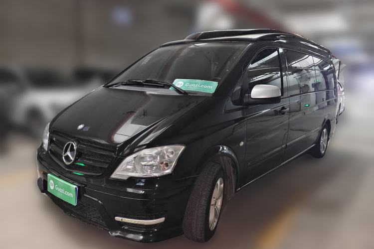 Used Mercedes-Benz Vito 2011 2.5L 7-seater executive version