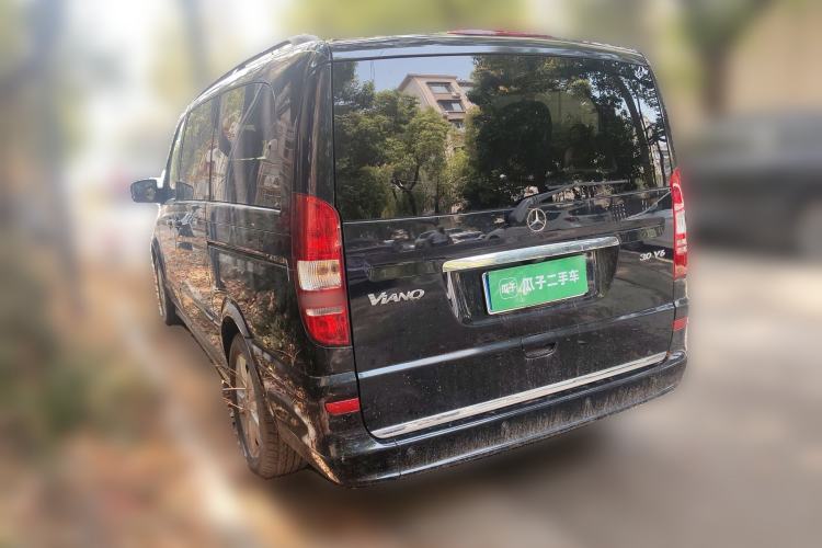 Used Mercedes-Benz Viano 2013 3.0L Navigator Edition Rear Left 45 Deg