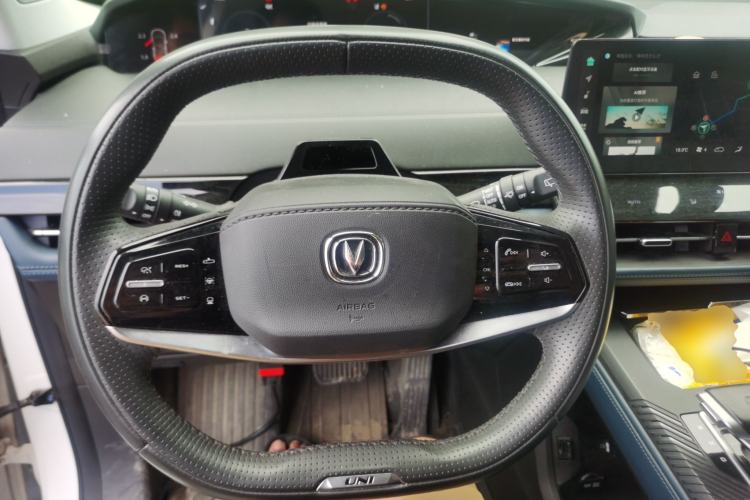 Used Changan UNI-K iDD 2022 Blue Whale iDD 130km 1.5T Prestige Model
