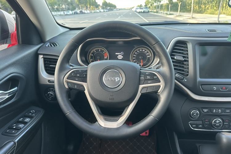 Used Jeep Cherokee 2017 2.4L Leading Smart Edition