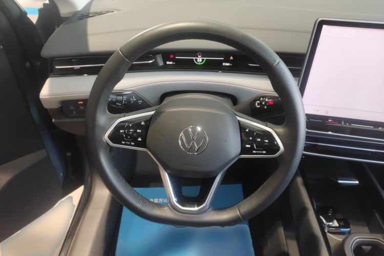 Used Volkswagen ID.7 VIZZION 2024 AIR model Steering Wheel