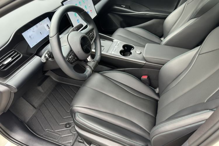 Used BYD Seal 06 New Energy 2025 EV 545KM Flagship Edition Interior 7