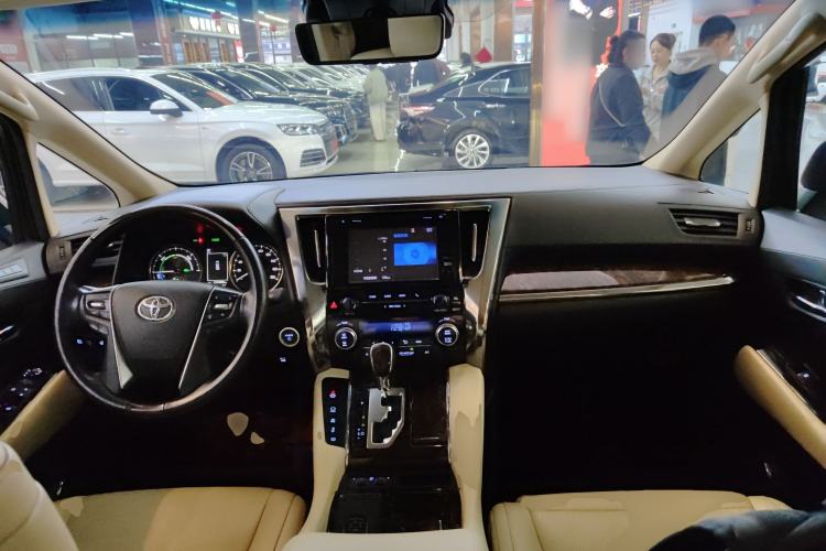 Used Toyota Alphard 2019 Dual-Engine 2.5L Luxury Edition
