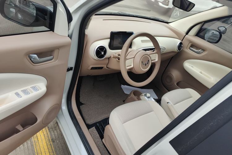 Used Wuling Hongguang MINIEV 2025 Four-Door Version Premium Edition
