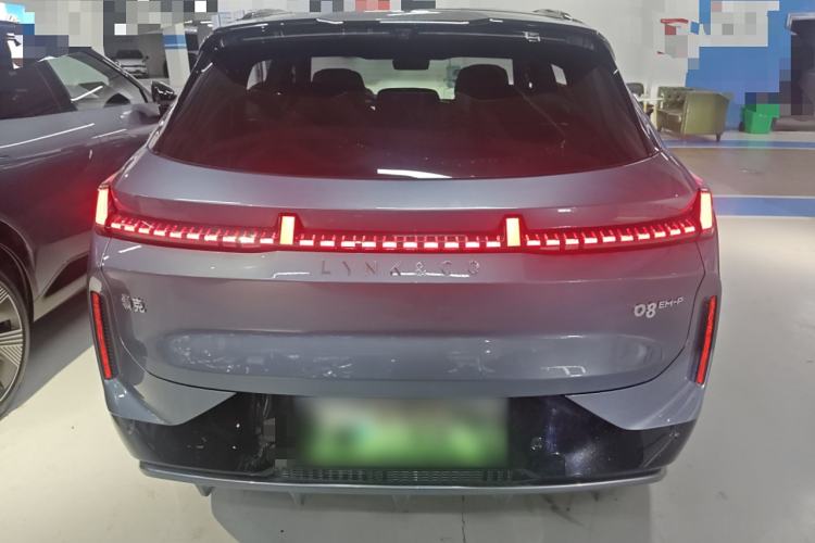 Used Lynk & Co 08 EM-P 2025 220 km All-Wheel-Drive Performance Halo