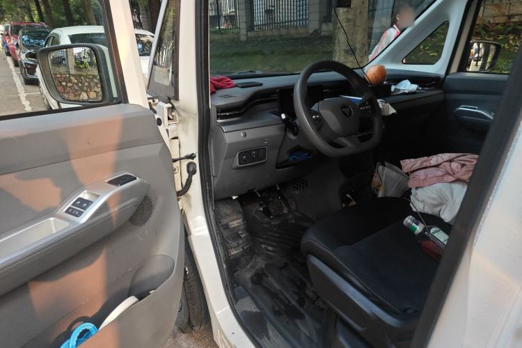 Used Foton Scenic i7 2025 Professional Logistics Short-Wheelbase Front-Wheel Drive Aiyike 41.86 kWh Zhiyuan Edition Flat Roof Single Tire 2 Seats Driver Seat