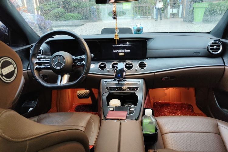 Used Mercedes-Benz E-Class 2021 Restyled E 300 L Sporty and Stylish Edition Center Console