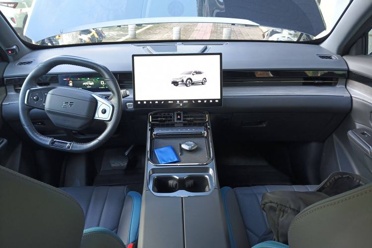 Used JETOUR Shanhai L6 2024 1.5TD DHT ULTRA