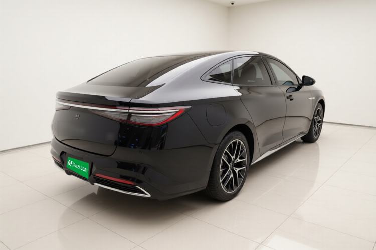 Used BYD Seal 2023 DM-i 1.5T 121km Prestige Model Rear Right 45 Deg