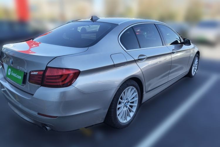 Used BMW 5 Series 2013 535Li Leading Model
