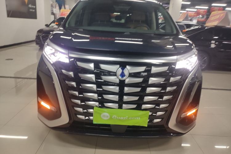 Used Denza D9 2022 DM-i 970 Four-Wheel Drive Prestige Model
