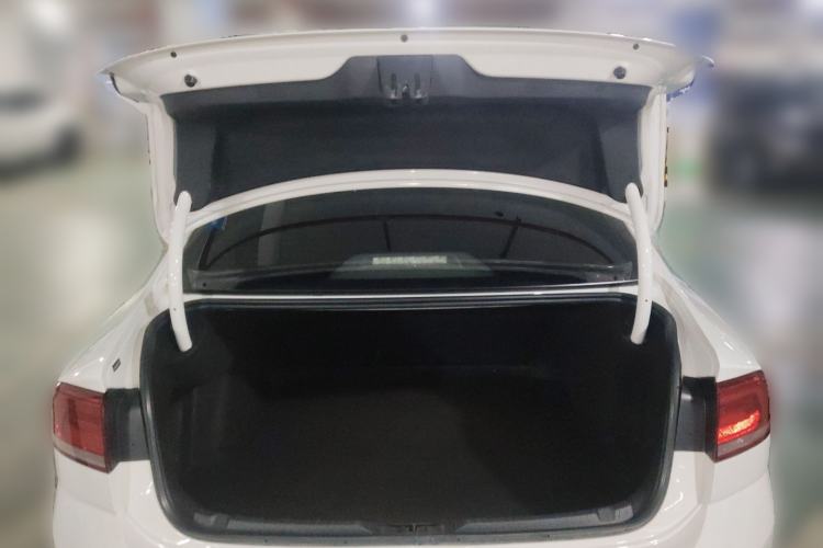 Used Volkswagen Lamando 2018 230TSI DSG Fashion Edition Trunk