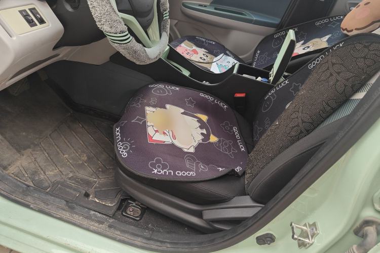 Used CHANGAN OSHAN Benni E-Star 2021 National Edition Colorful Version Lithium Iron Phosphate (31.18 kWh) Left Front Seat