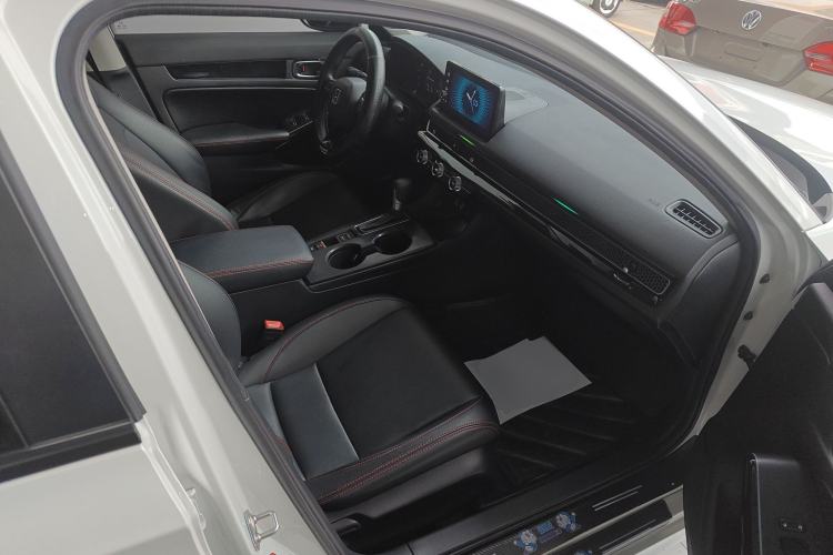 Used Honda Civic 2023 240TURBO CVT Dynamic Edition