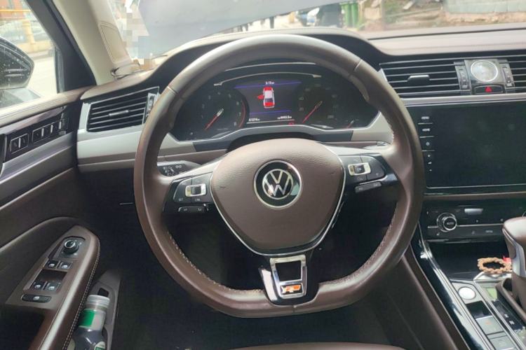 Used Volkswagen Phideon 2021 380TSI Luxury Edition Steering Wheel