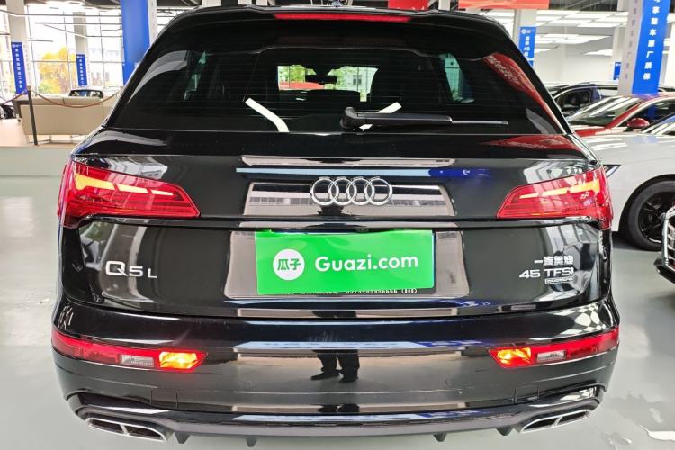 Used Audi Q5L 2022 40T Fashionable and Dynamic Model Rear