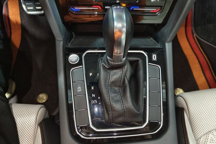 Used Volkswagen Magotan 2023 2 Million Units Commemorative Edition 330TSI DSG Luxury Version