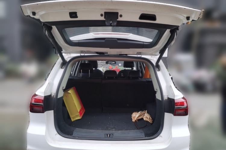 Used Roewe RX5 2016 30T Two-Wheel Drive Automatic Internet Smart Edition
