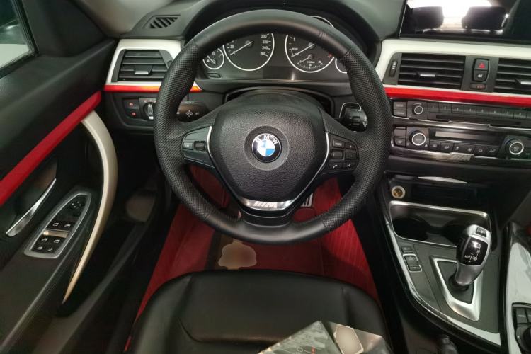 Used BMW 3 Series GT 2013 320i Leading Model