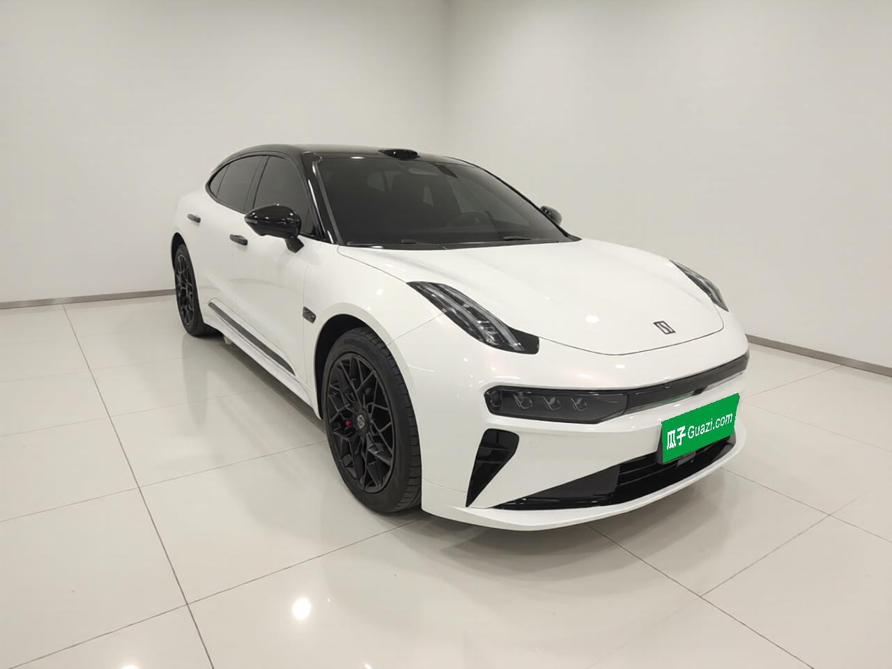 Zeekr 001 2026 95° All-Wheel-Drive Max Edition — снимка 3