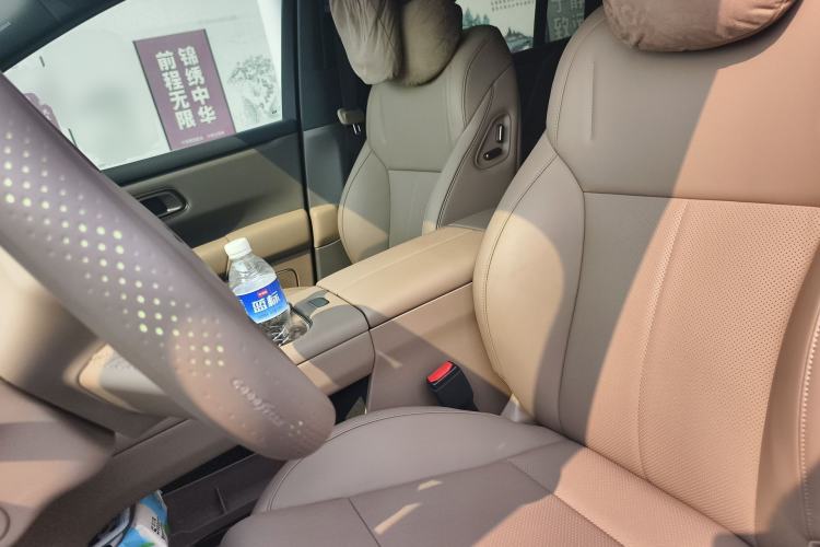 Used Li Auto i6 2025 Model Four-Wheel-Drive Standard Type Left Front Seat