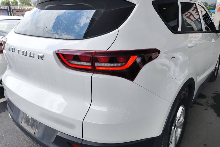 Used JETOUR X70M 2021 1.5T Manual Urban Partner Model 5 Seats
