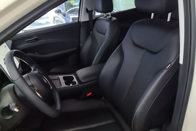 Used Baojun Yunhai 2024 140km Plug-in Hybrid Version
