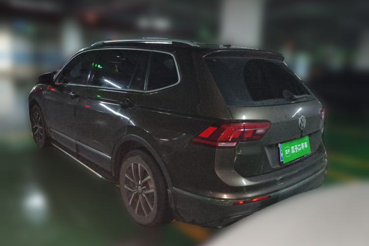 Used Volkswagen Tiguan L 2017 330TSI Automatic Two-Wheel Drive Luxury Edition
