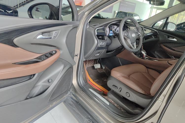 Used Buick Envision 2018 20T Two-Wheel Drive Luxury Model Interior 4