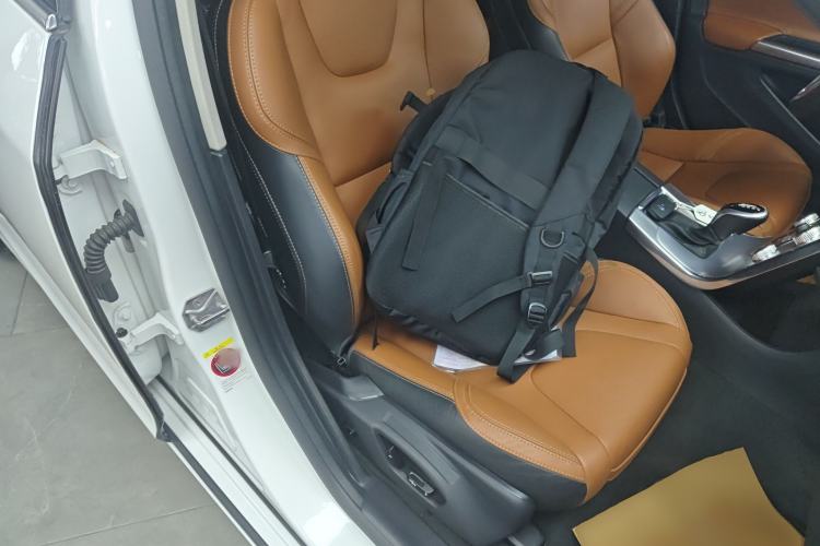 Used Volvo V60 2017 T5 Zhiya Edition China V Standard
