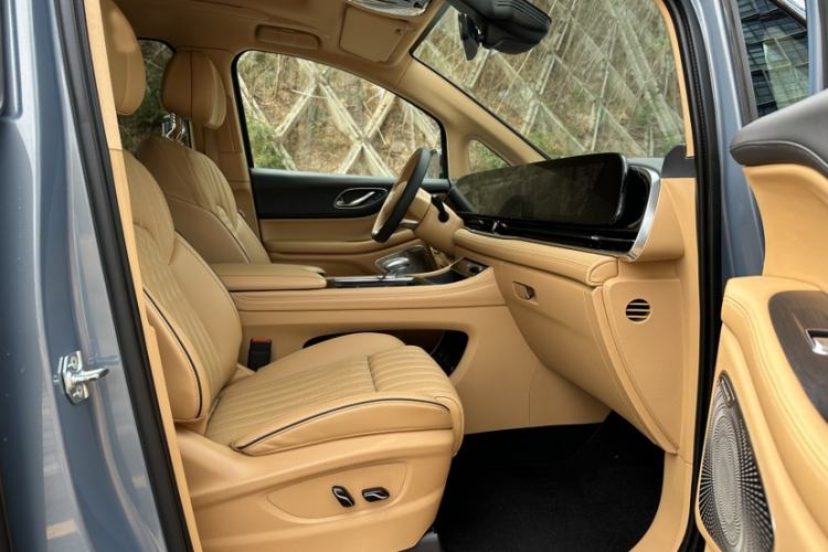 Used VOYAH Dream 2022 Low-Carbon Edition Dream+ Smart Enjoyment Package