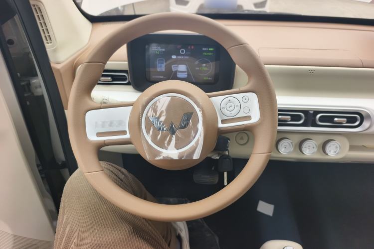 Used Wuling Hongguang MINIEV 2024 3rd Generation 215km Youth Edition
