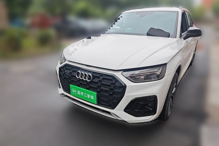 Used Audi Q5L 2023 40T Luxury Dynamic Model Guazi used car, China used car export, Used car for sale, Used cars, Cheapest cars for sale