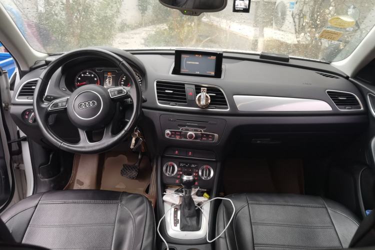 Used Audi Q3 2015 30 TFSI Comfort Model
