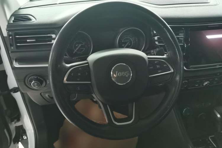 Used Jeep Grand Commander 2018 2.0T Four-Wheel Drive Enjoyment Version China V