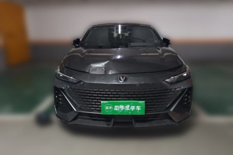 Used CHANGAN UNI-V 2022 1.5T Prestige Version
