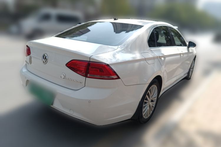 Used Volkswagen Lamando 2015 280TSI DSG Luxury Edition
