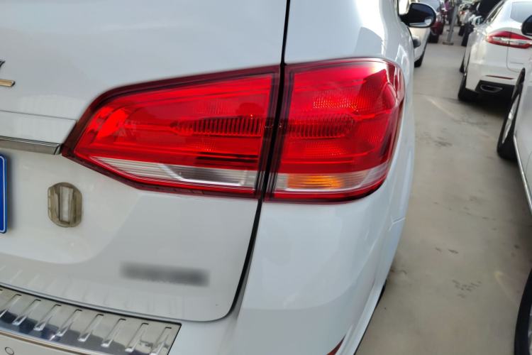 Used Haval H6 2021 Sport Edition 1.5T Automatic Elite Smart Connectivity Model with Hexagonal Grille
