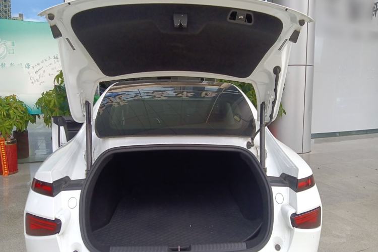 Used XPeng P7 2021 480E Trunk