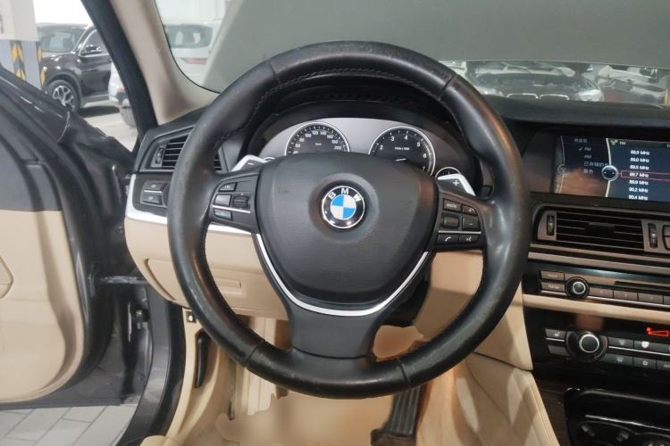 Used BMW 5 Series 2012 535Li Leading Model