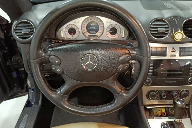 Used Mercedes-Benz CLK-Class 2006 CLK 280 two-door coupe Steering Wheel