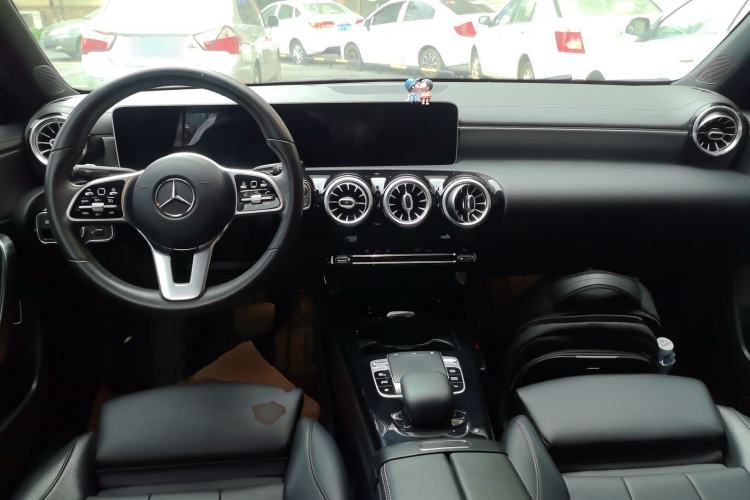 Used Mercedes-Benz A-Class 2020 A 200 L Center Console